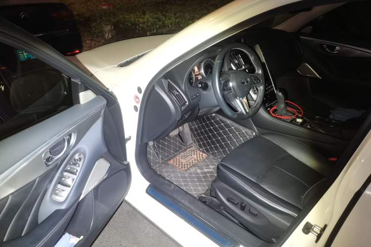 Used Infiniti Q50L 2018 2.0T Enjoyment Edition China V standard