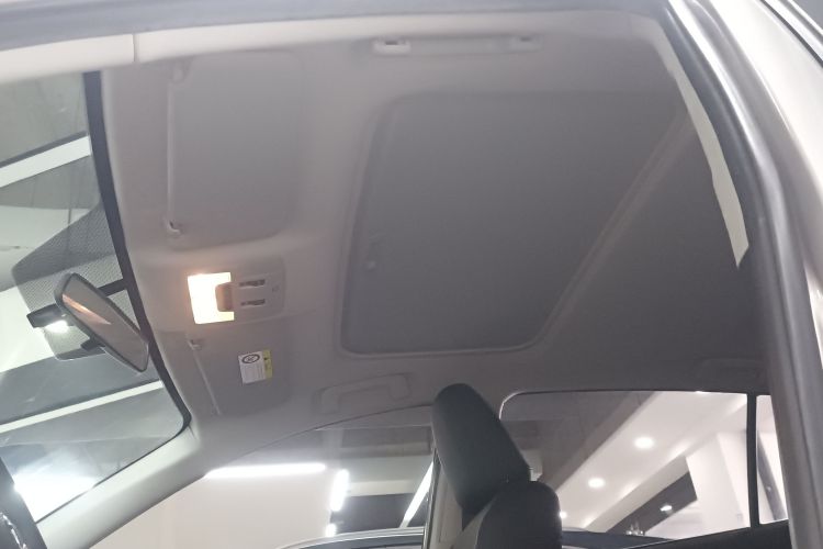 Used Toyota RAV4 2015 2.0L CVT Two-Wheel Drive Fashion Edition
