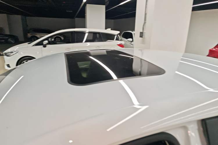 Used Roewe i5 2021 1.5L CVT Platinum Edition