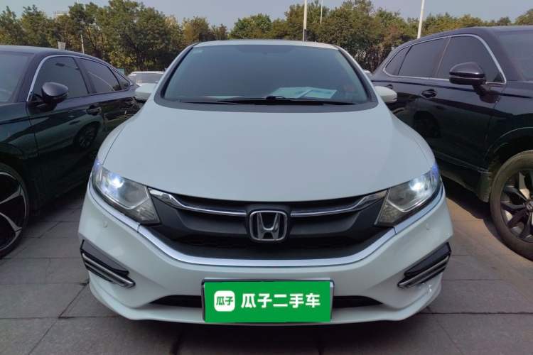 Used Honda Jade 2017 1.8L Automatic Classic Edition 5 seats
