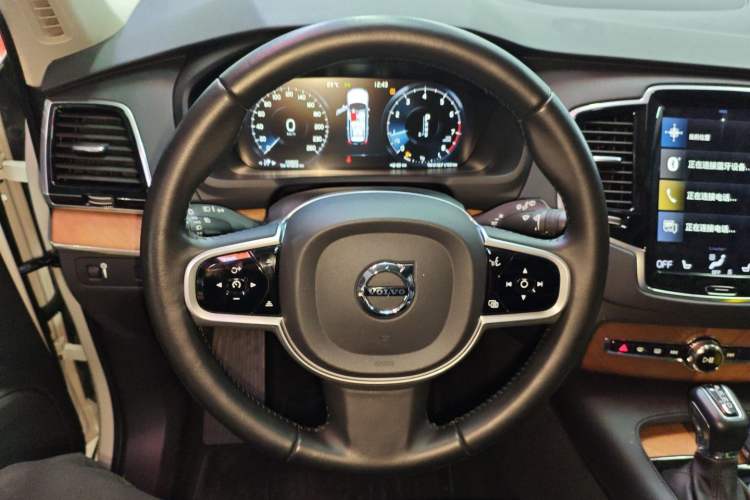 Used Volvo XC90 2019 T6 Zhiyi Edition 7-Seater China VI Standard
