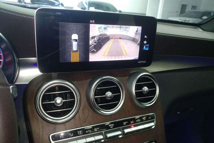 Used Mercedes-Benz GLC 2020 Facelift GLC 300 L 4MATIC Dynamic Edition
