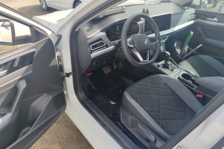 Used Volkswagen Lavida 2023 1.5L Automatic De Yi Edition