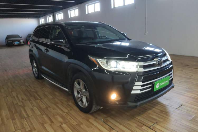 Used Toyota Highlander 2018 2.0T Four-Wheel Drive Luxury Version 7 Seats China VI Standard
