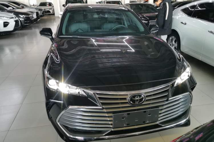 Used Toyota Avalon 2019 2.0L Luxury Edition China VI Standard
