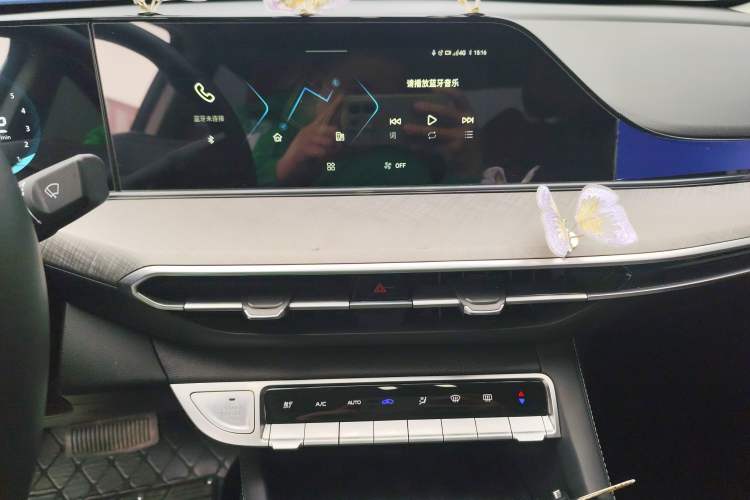 Used Changan Eado 2023 Changan Edition PLUS Blue Whale NE 1.4T GDI DCT Prestige Version