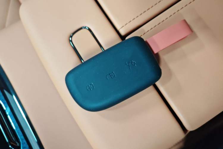 Used Lynk & Co Lynk & Co 10 EM-P 
