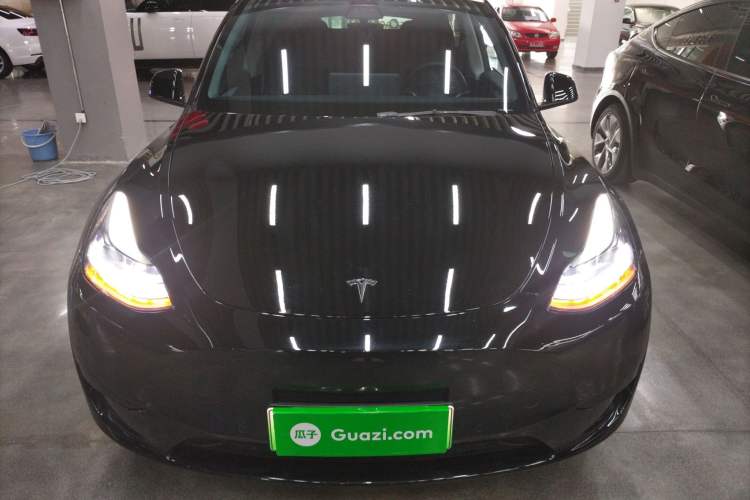 Used Tesla Model Y 2023 Rear-Wheel-Drive Version
