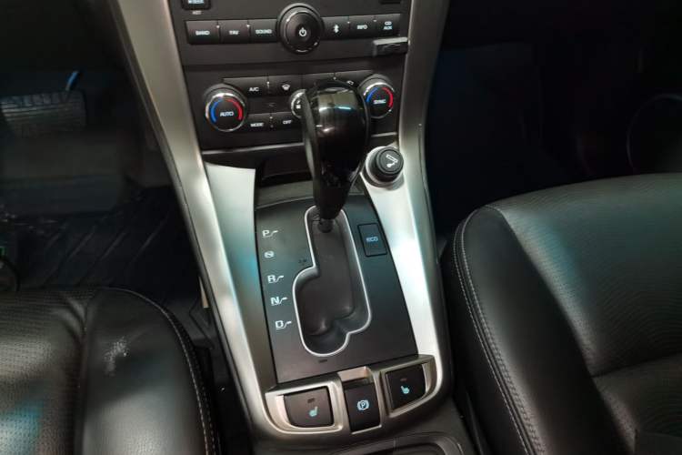 Used Chevrolet Captiva 2014 2.4L 4x4 Flagship Edition 7 Seats