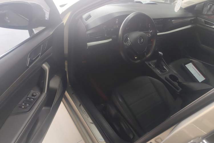 Used Volkswagen Lavida 2022 1.5L Automatic Comfort Edition
