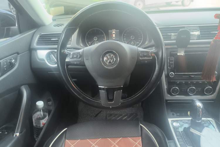 Used Volkswagen Passat 2014 1.8TSI DSG Prestige Edition
