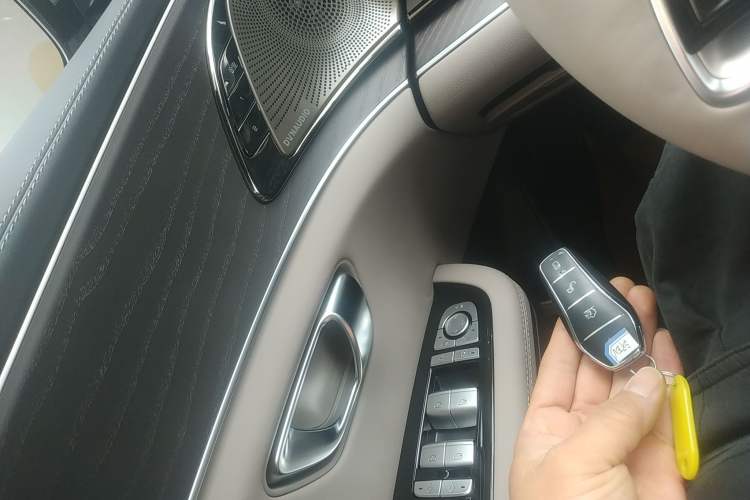 Used BYD Han 2025 EV with 701 km of Laser Radar-Enabled Intelligent Driving