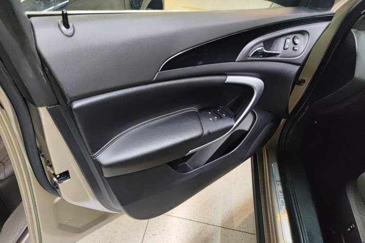 Used Buick Regal 2015 1.6T Leading Technology Model
