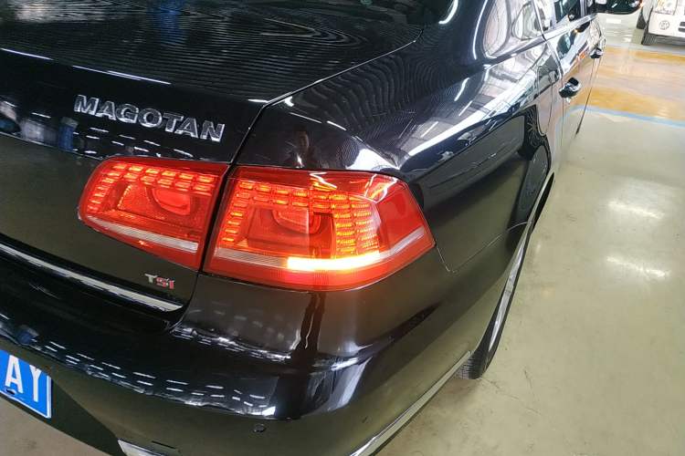 Used Volkswagen Magotan 2016 1.8TSI Smart Enjoyment Leading Model
