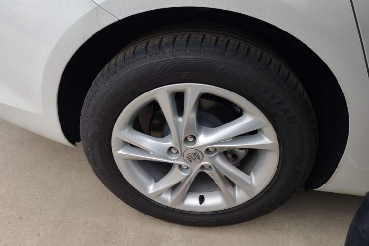 Used Buick Regal 2024 25T Deluxe Edition
