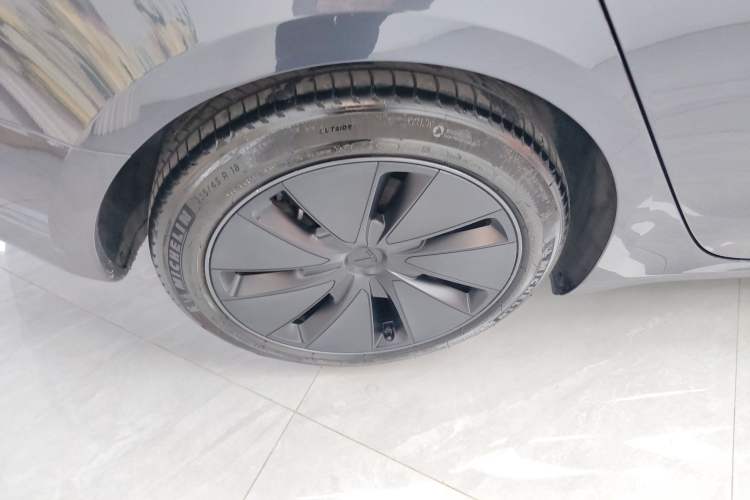 Used Tesla Model 3 2023 Rear-Wheel-Drive Version

