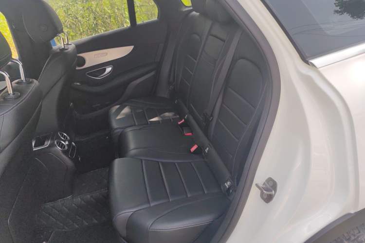 Used Mercedes-Benz GLC 2020 GLC 260 L 4MATIC Dynamic Model
