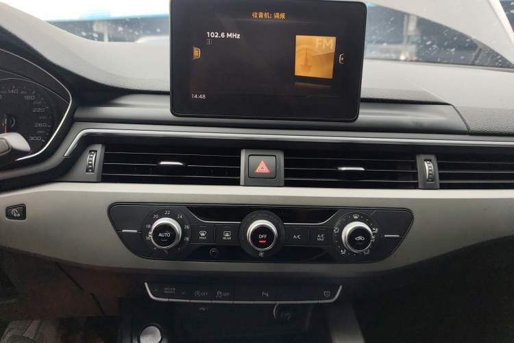 Used Audi A4L 2019 40 TFSI Ambition China VI