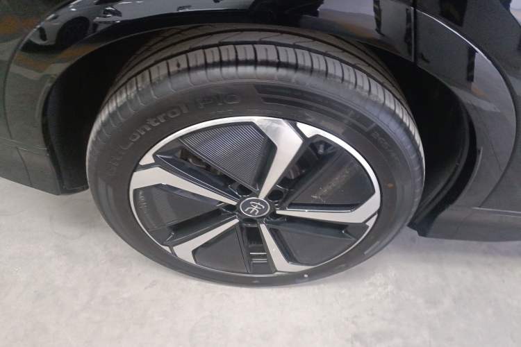 Used BYD Song L EV 2025 Intelligent Driving Version 662 km LiDAR Excellence Edition