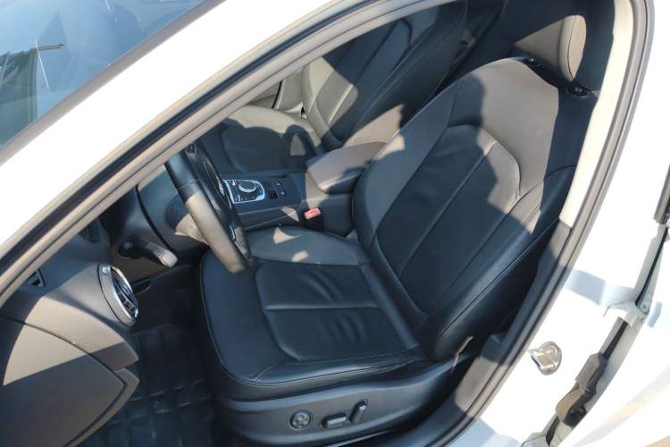 Used Audi A3 2014 Sportback 35 TFSI Automatic Comfort Model
