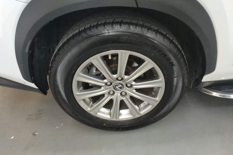 Used Lexus NX 2020 300h Front-Drive FENGSHANG Version China VI Standard
