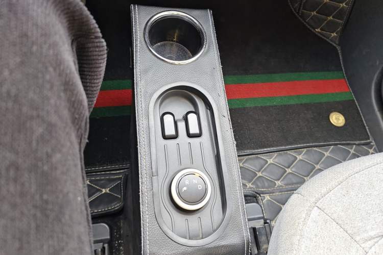 Used Wuling Hongguang MINIEV 2021 Macaron Fashion Model Lithium Iron Phosphate
