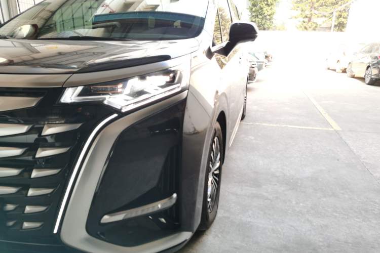 Used Denza D9 2024 DM-i 980 Four-Wheel Drive Prestige Model