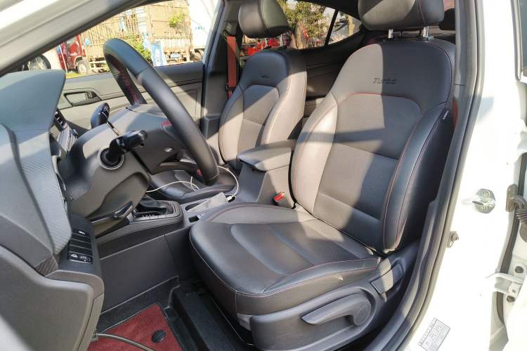 Used Hyundai Elantra 2019 1.4T Dual-Clutch Xuan Dong · Dynamic Model
