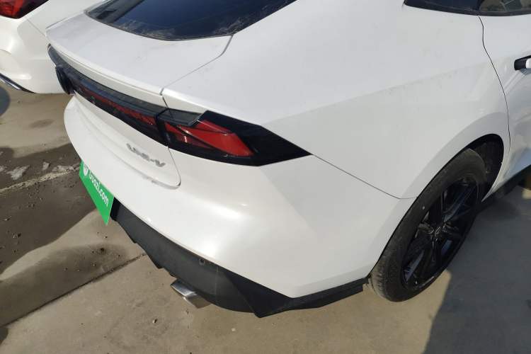 Used Changan UNI-V 2022 1.5T Prestige Version