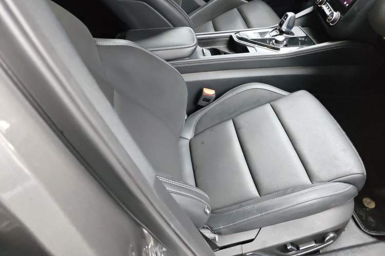 Used Lynk & Co 03 2022 2.0TD DCT JingPro
