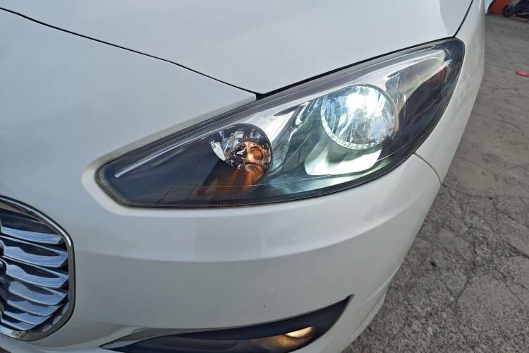 Used Peugeot 308 2014 Enjoy Edition Classic 1.6L Manual YouShang Model
