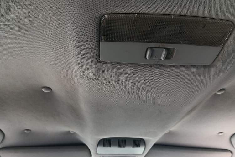 Used Skoda Octavia 2015 Classic Model 1.6L Manual Eado Version
