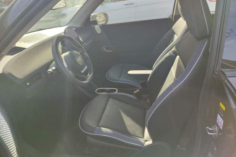 Used  Electric MINI COOPER 2024 452km COOPER SE Artist
