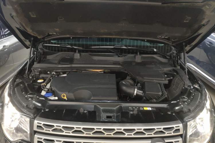 Used Land Rover Discovery Sport 2018 240 PS SE Version
