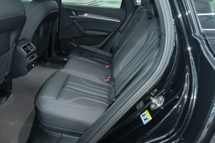 Used Audi Q5L 2023 40T Luxury Dynamic Model