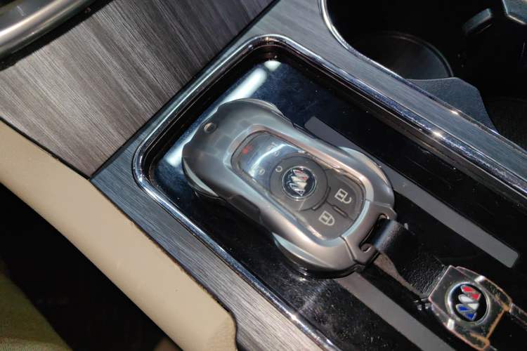 Used Buick GL8 2023 ES Lu Zun Deluxe Model