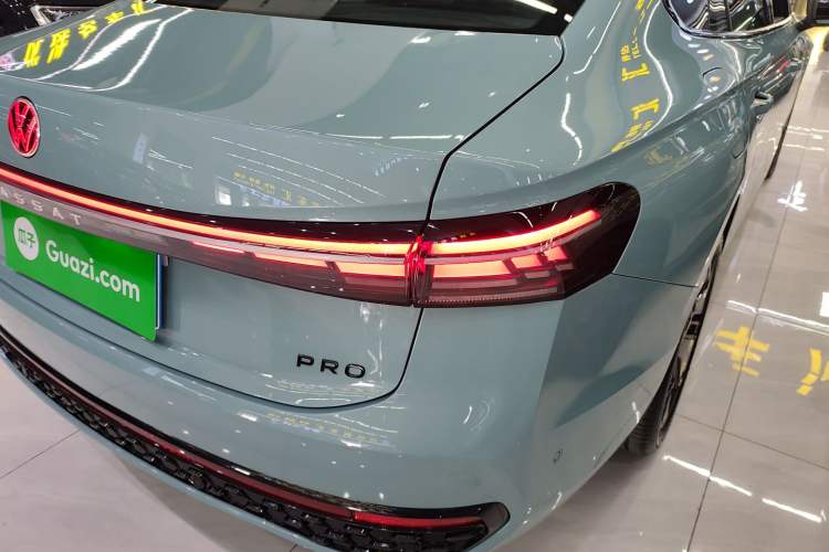 Used Volkswagen Passat 2025 Pro 380TSI Starry Dragon Luxury Edition
