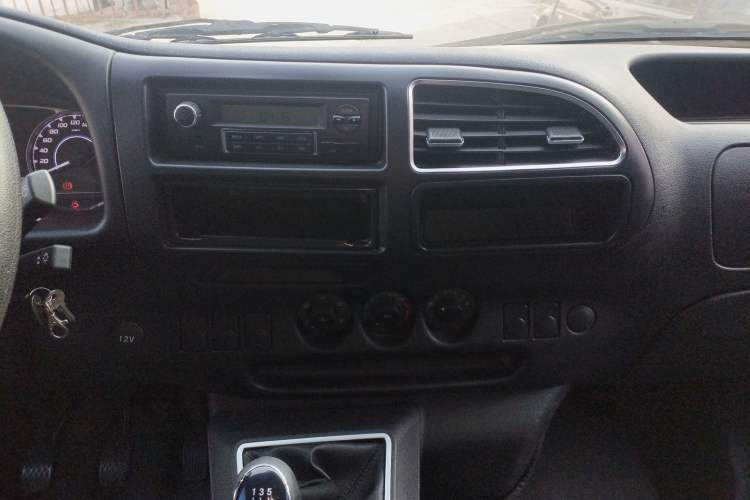 Used JMC Transit 2021 2.8T Space King Taurus Short Wheelbase Mid-Height 6-Seater Diesel Euro VI JX493
