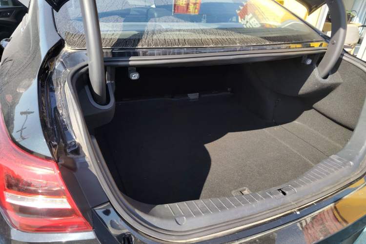 Used Hongqi H5 2022 Classic Model Facelift 1.5T DCT Qiyun Edition
