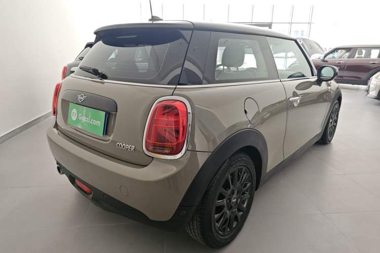 Used  MINI 2019 1.5T COOPER Classic Edition
