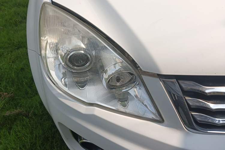 Used Haval H6 2015 Upgraded Model 1.5T Manual Two-Wheel Drive Elite Version
