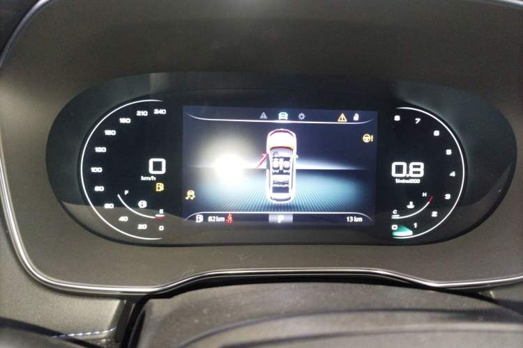 Used Roewe RX5 2025 PLUS 330TGI Automatic Trendsetting Smart Edition
