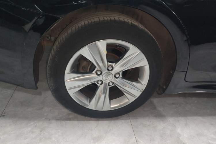 Used Toyota Crown 2015 2.0T Fashion Edition
