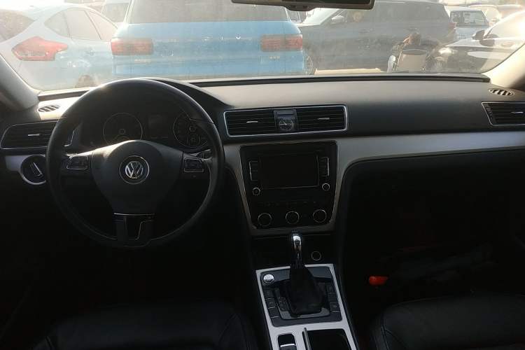 Used Volkswagen Passat 2014 1.8TSI DSG Prestige Edition
