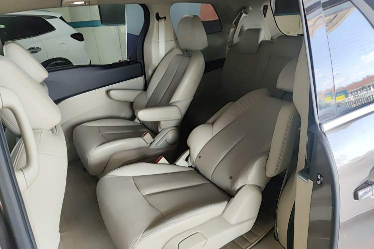 Used Buick GL8 2014 3.0L GT Luxury Business Haoya Edition
