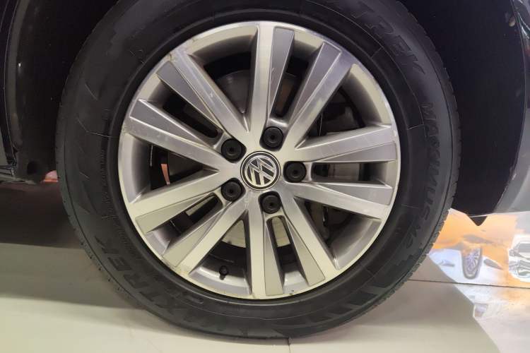 Used Volkswagen Caravelle 2017 2.0 TSI 4x4 Luxury Edition 7-Seater