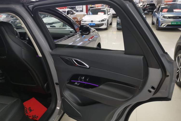 Used Hongqi HS3 2023 2.0T All-Wheel-Drive Youwei Version
