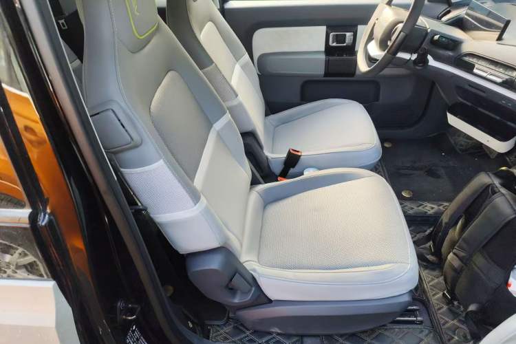 Used Baojun KiWi EV 2021 Artist Model Ternary Lithium