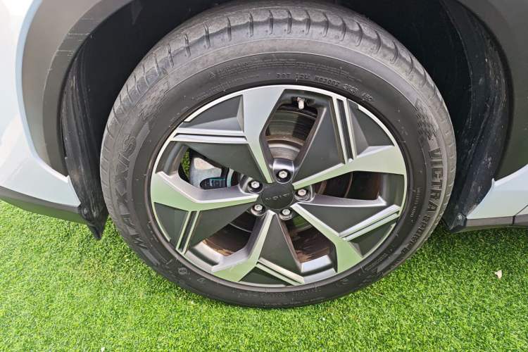 Used AION V 2024 Plus 70 Star Edition Lithium Iron Phosphate
