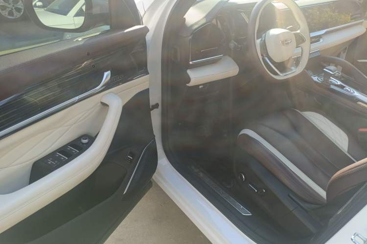 Used Geely Auto Monjaro L 2021 2.0TD DCT EVO Two-Wheel Drive Prestige Version
